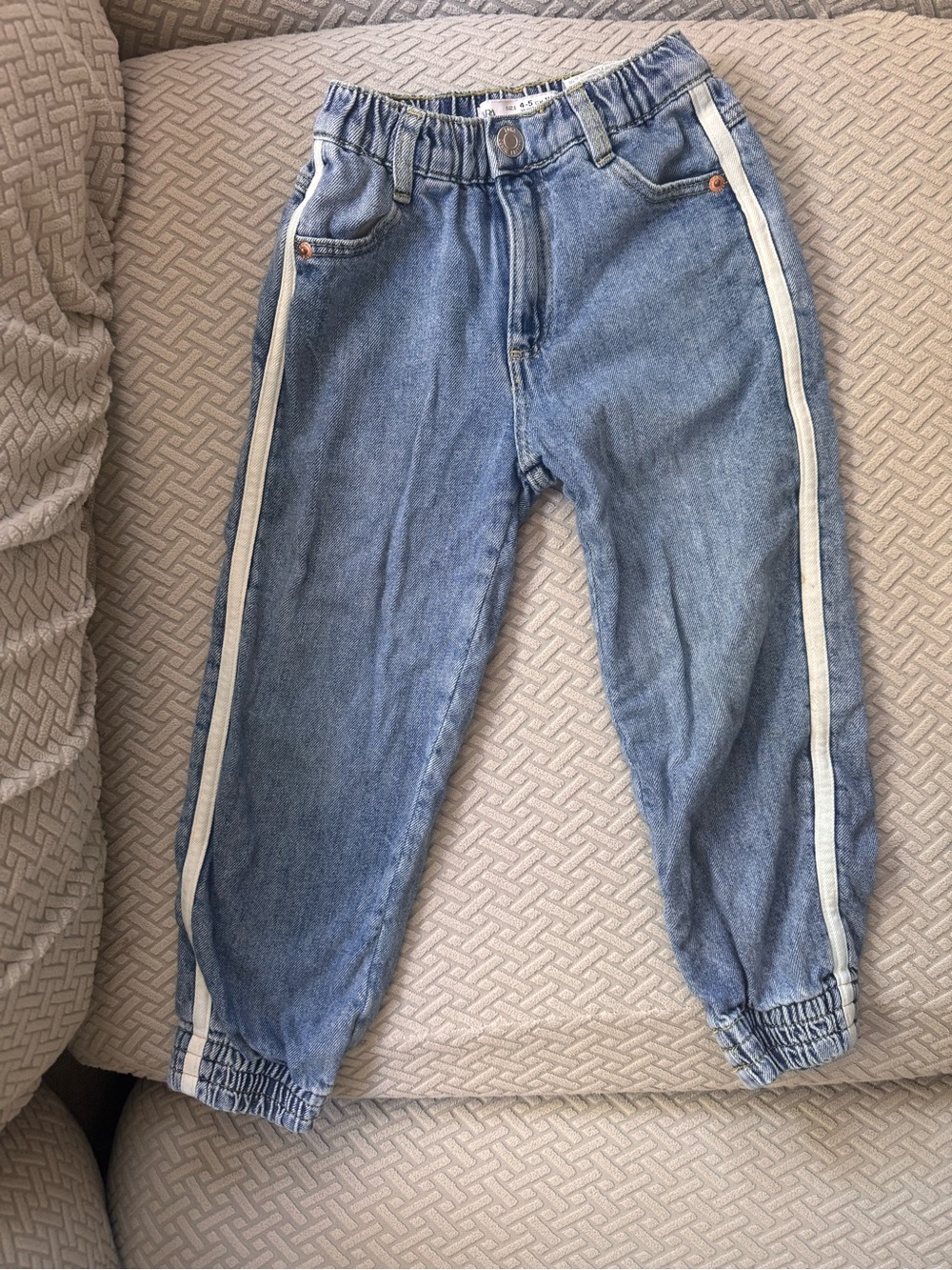 Athletic Jogger Jeans